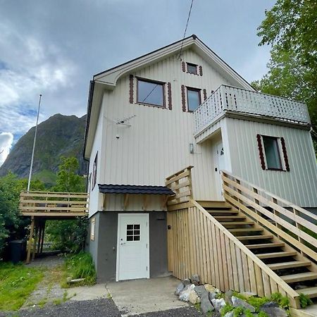 Apartments Reine Lofoten エクステリア 写真