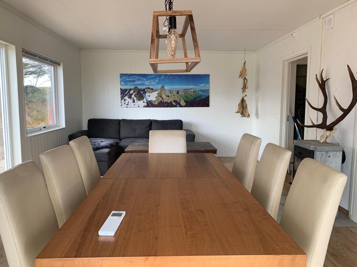 Apartments Reine Lofoten エクステリア 写真