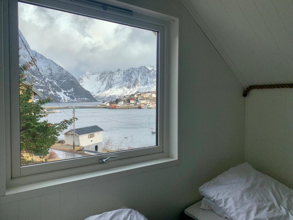 Apartments Reine Lofoten エクステリア 写真